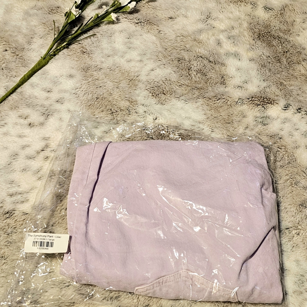 Lavender Jeans - Picture 2 of 4